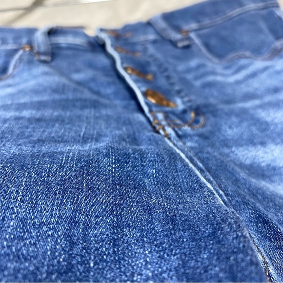 Madewell 9" Mid Rise Skinny Jean Size 29 Raw Hem Button Fly - Picture 4 of 9